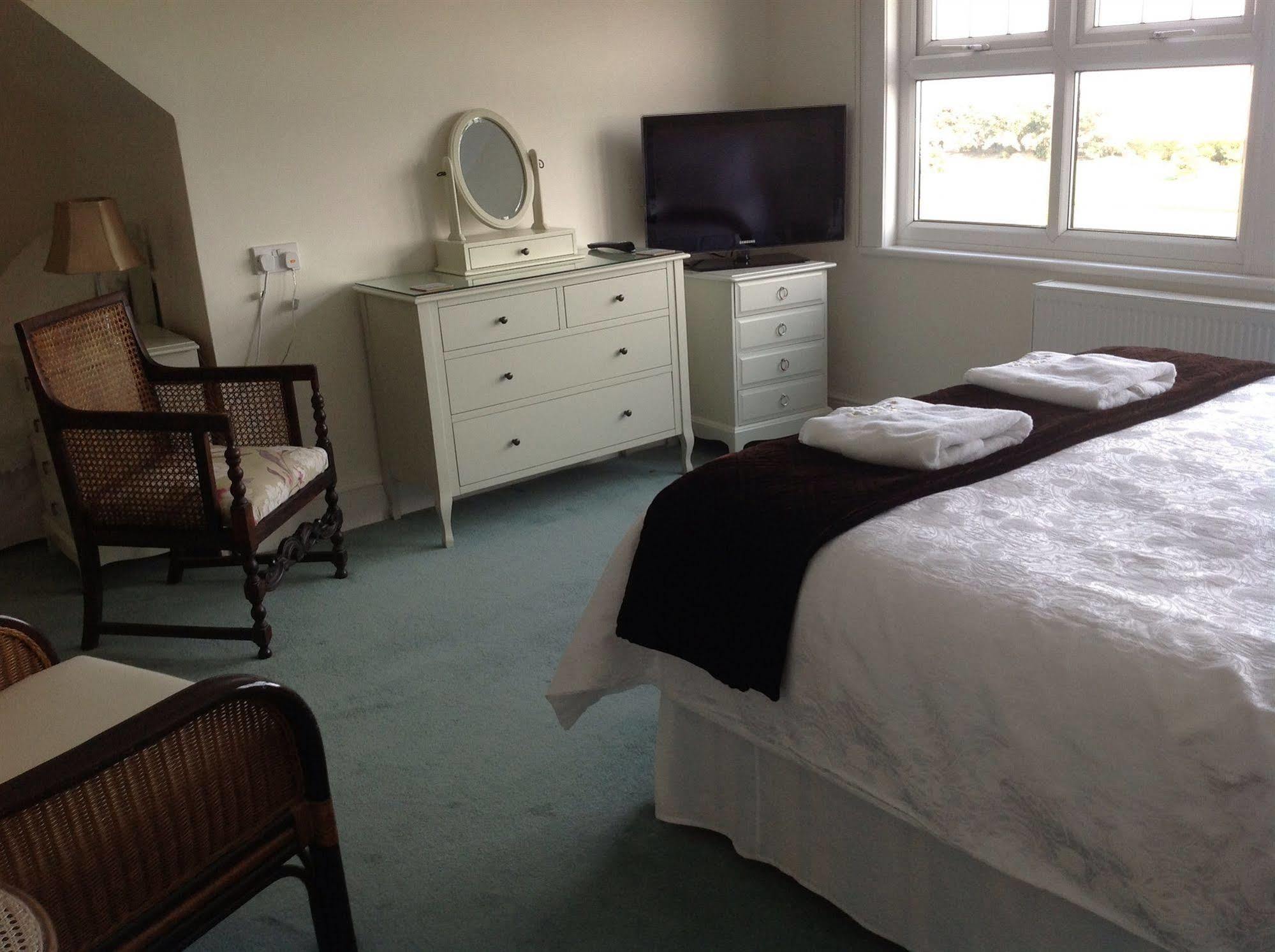 Bassets House Bed & Breakfast Eastbourne Exterior photo