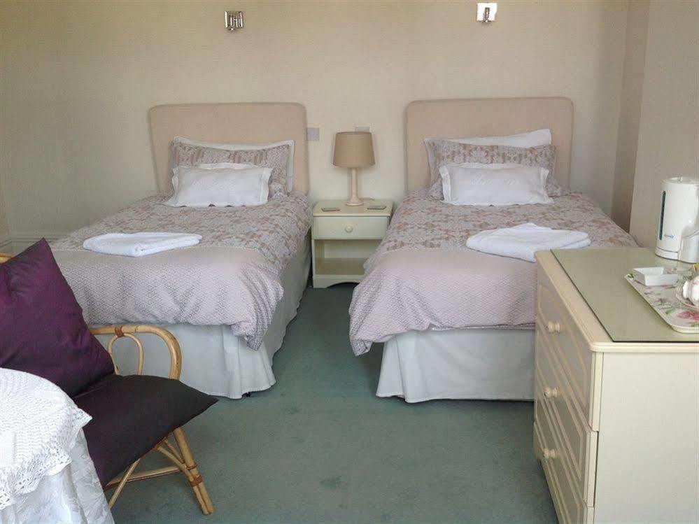 Bassets House Bed & Breakfast Eastbourne Exterior photo